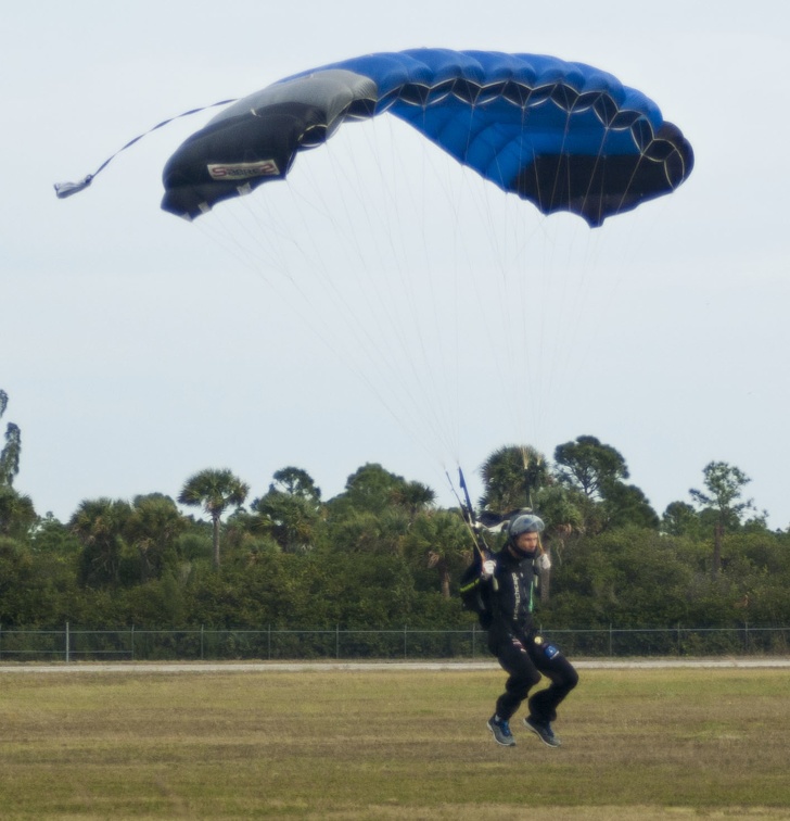 20191230 104414 Sebastian Skydive Steve Lefkowitz