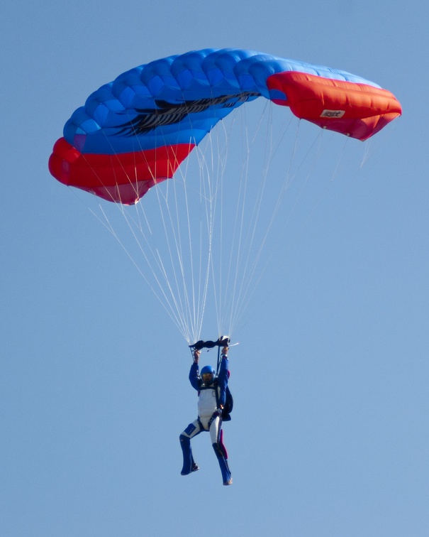 20200101_135550_Sebastian_Skydive_DavidBryant.jpg