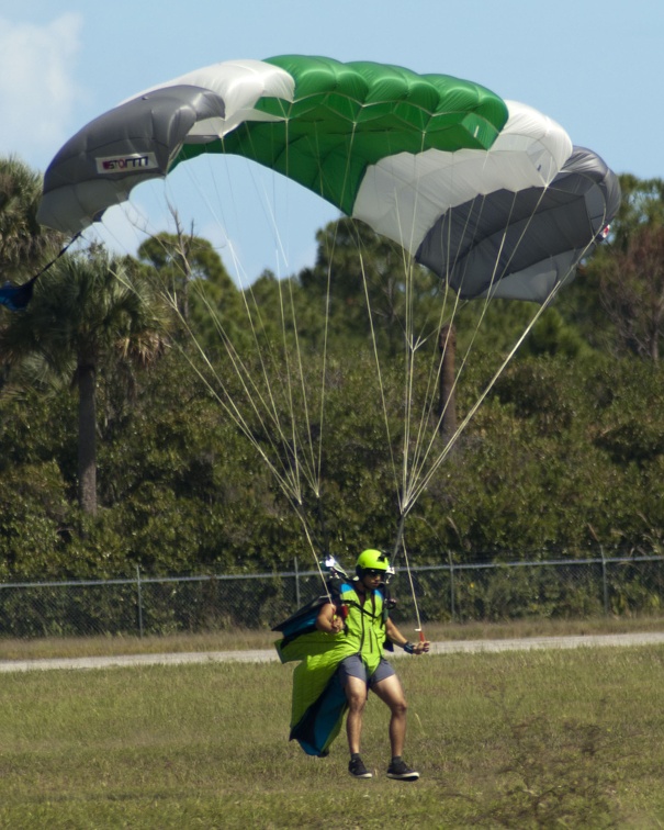 20191027 130056 Sebastian Skydive Wingsuit KurtisStrigl