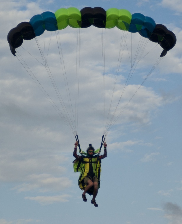 20191230_155212_Sebastian_Skydive_.jpg