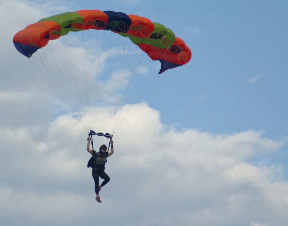 20191230_161110_Sebastian_Skydive_.jpg