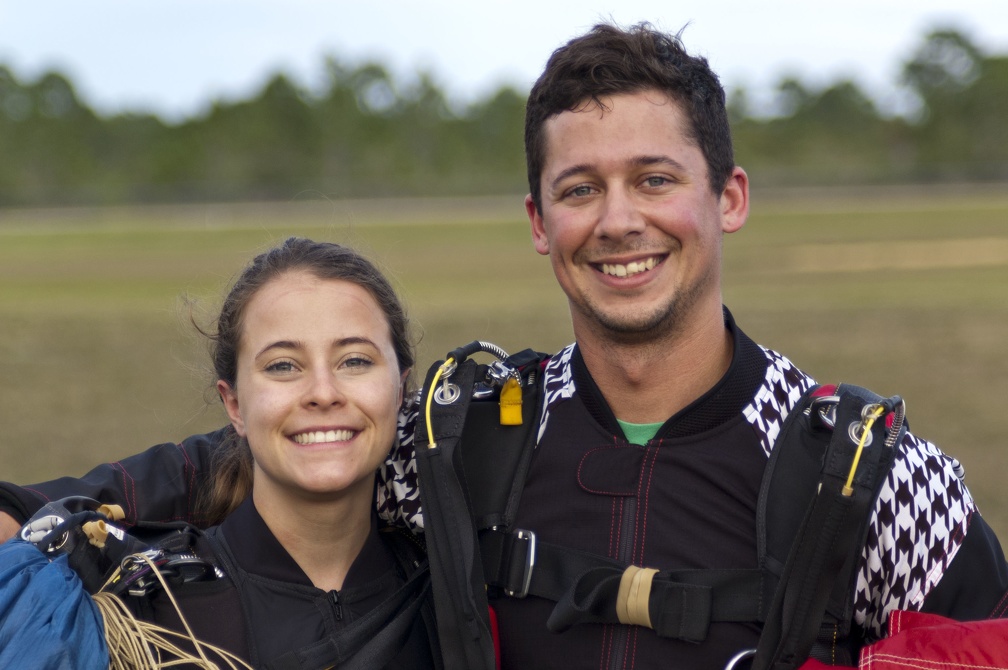 20191230_161620_Sebastian_Skydive_Lou_Natalie.jpg