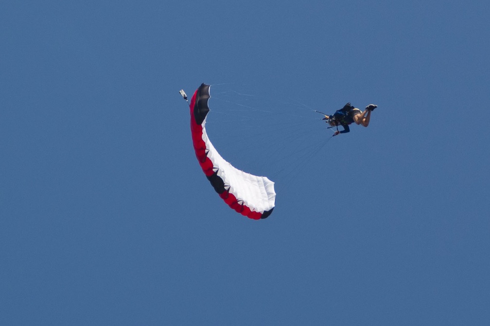 20190526_160132_Sebastian_Skydive_.jpg