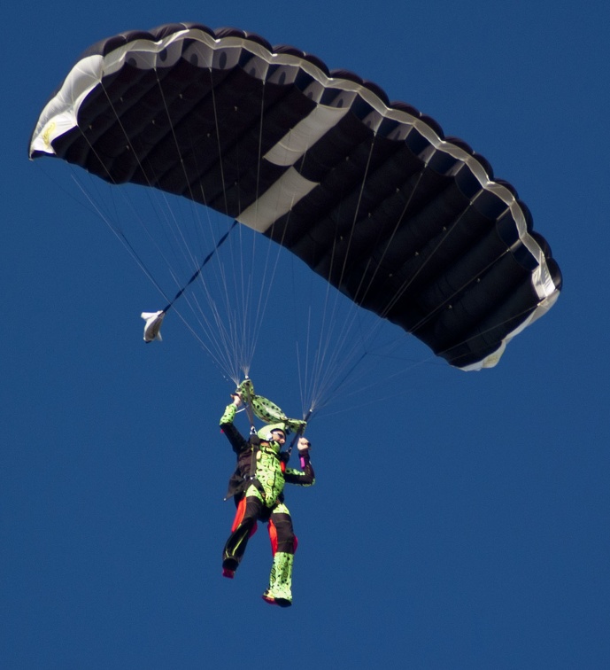 20191130 141720 Sebastian Skydive RobertKraft