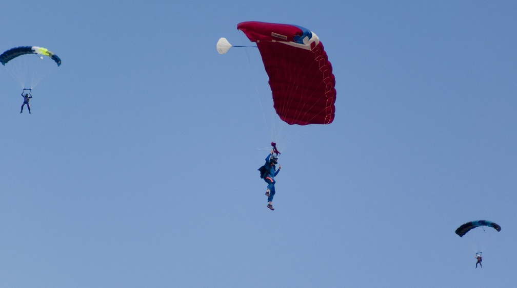 20191122 115110 Sebastian Skydive PaulCivitella Marc SteveLamb