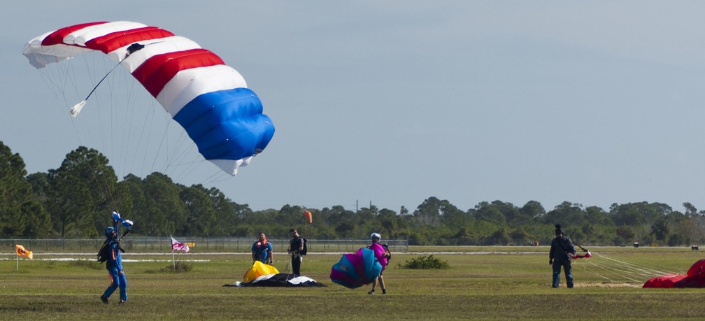 20191226_120716_Skydive_Sebastian_Marc_DonC.jpg