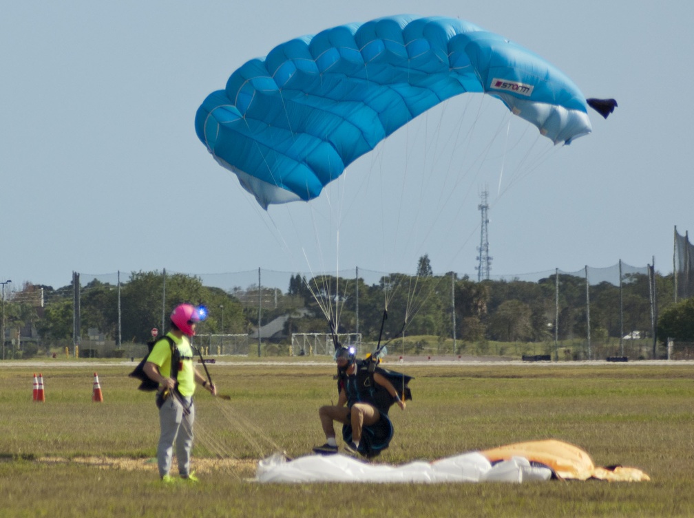 20200116_134748_Sebastian_Skydive_JulianBlanchard_CarlosLeon.jpg