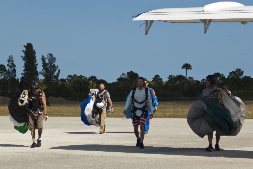 20200116_130748_Sebastian_Skydive_SeanWillis_TedRoach_RockyHuddleston_Marc_RobStevenson.jpg