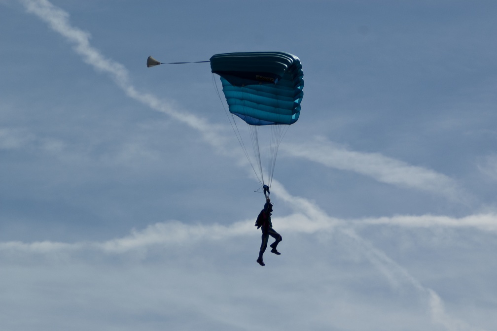 20200119 101448 Sebastian Skydive Marc Clouds