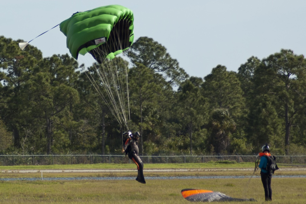 20200119 113226 Sebastian Skydive MikeParker ZachAnderson