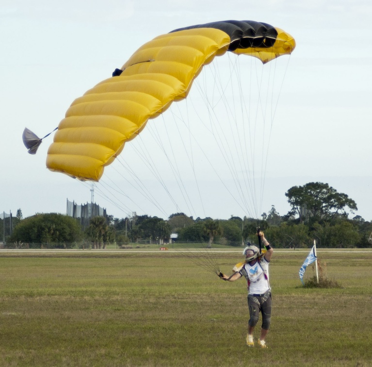 20200119_165558_Sebastian_Skydive_KellyJMorris.jpg