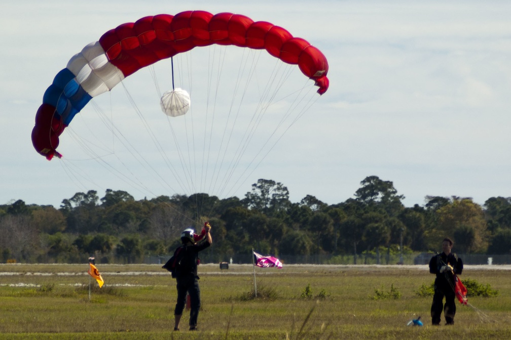 20200125_115356_Sebastian_Skydive_MattRichards_ChrisNormandeau.jpg