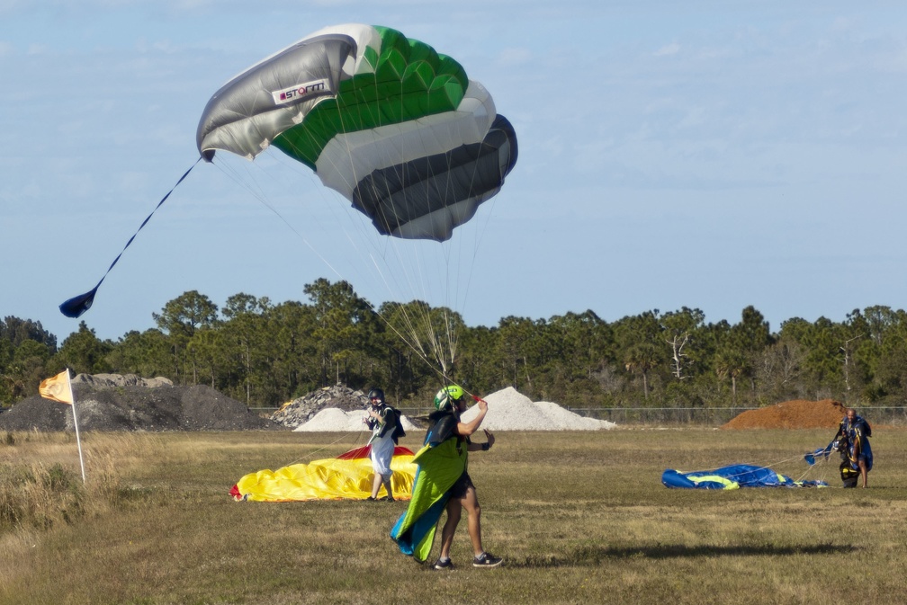 20200216 150018 Sebastian Skydive GeorgeSevers KurisStrigl JesseCors