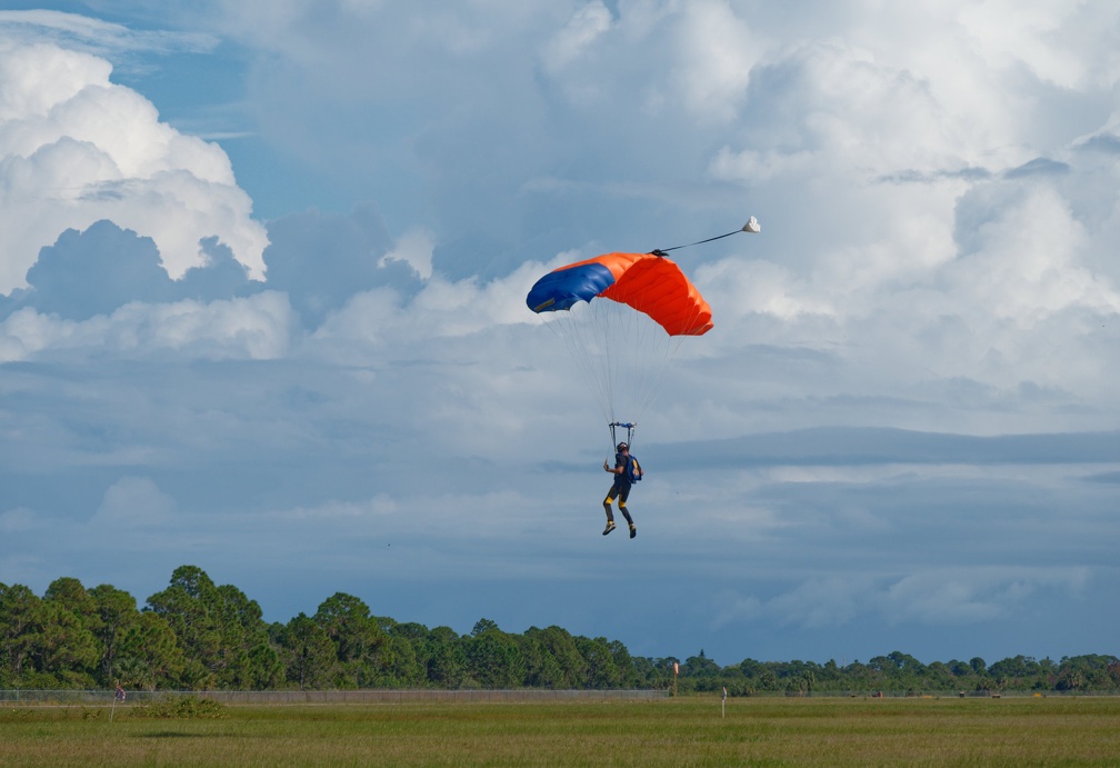 20211022_150227_Sebastian_Skydive_NeilHutchinson.jpg