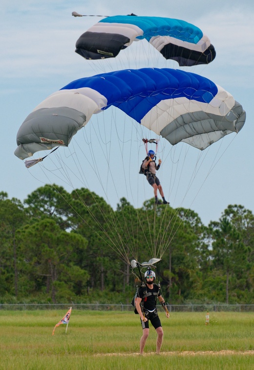 20210917 123218 Sebastian Skydive MatthewKotsalis TracyBattle