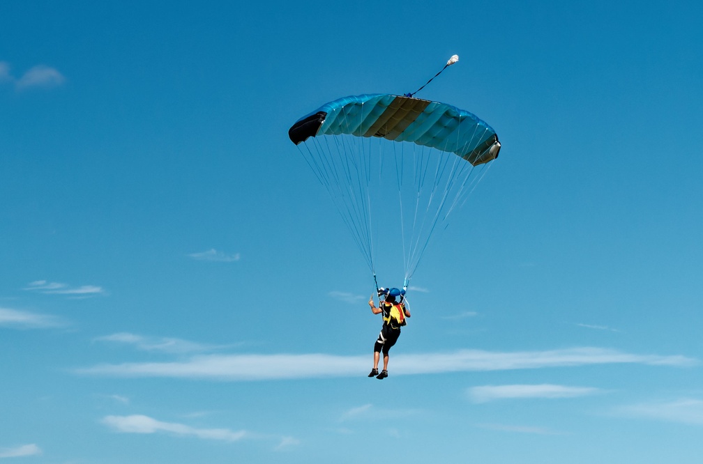 20211022_140707_Sebastian_Skydive_RoyalHamilton.jpg