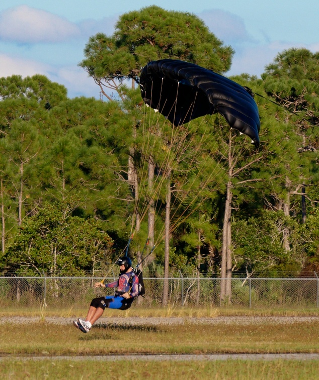 20211031_173028_Sebastian_Skydive_AndreiKapylou.jpg