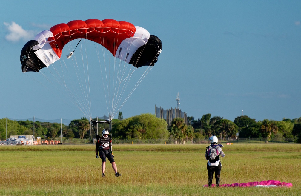 20211031_172640_Sebastian_Skydive_DellBorges_LeslieMenetrier.jpg