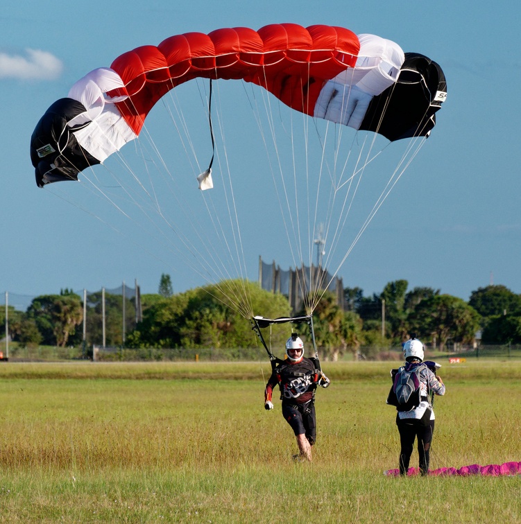 20211031 172641 Sebastian Skydive DellBorges LeslieMenetrier