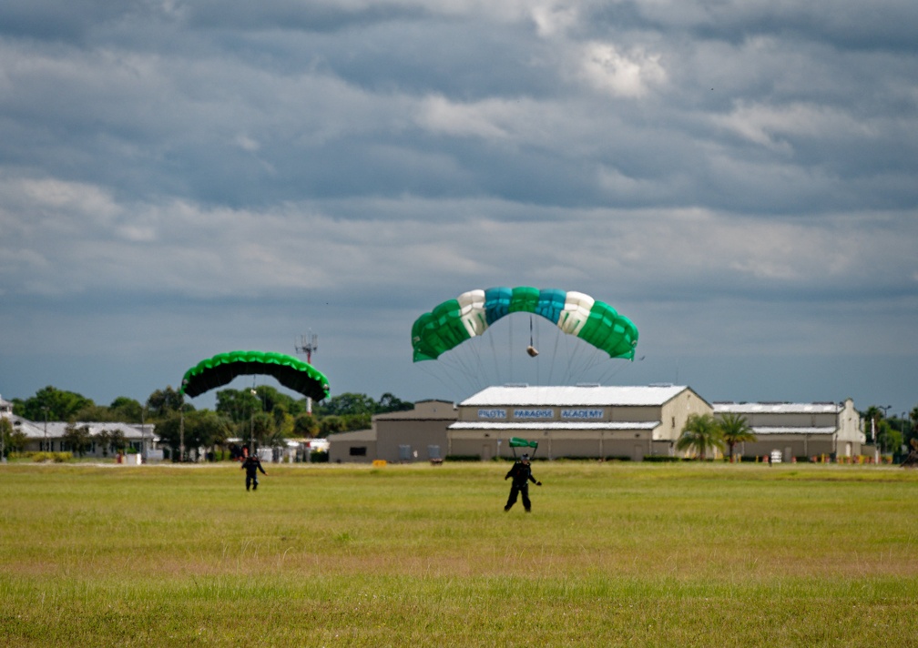 20211031_134234_Sebastian_Skydive_MikeParker_SeanDaly.jpg