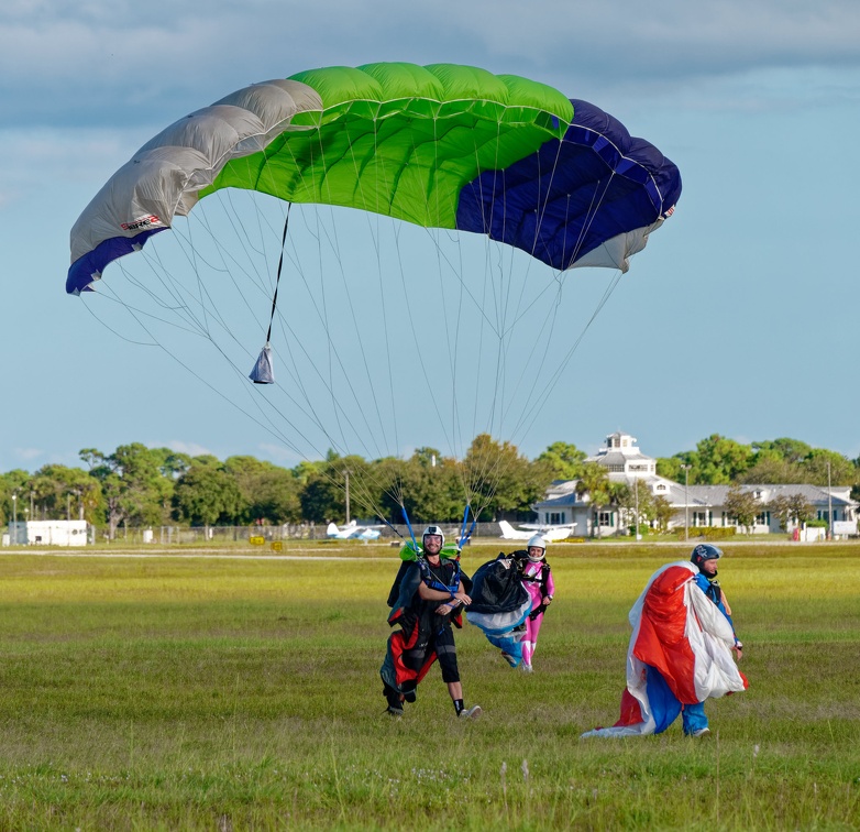 20211031 170211 Sebastian Skydive BrianYoung JadeWilliams SeanLarge