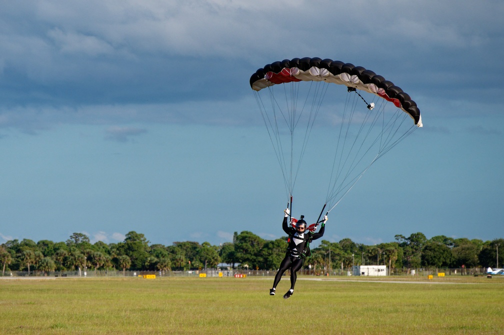 20211031_165643_Sebastian_Skydive_KurtisStrigl.jpg