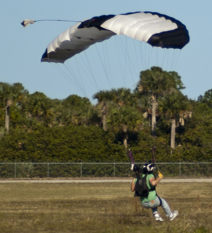 20191130 144032 Sebastian Skydive DanAdams