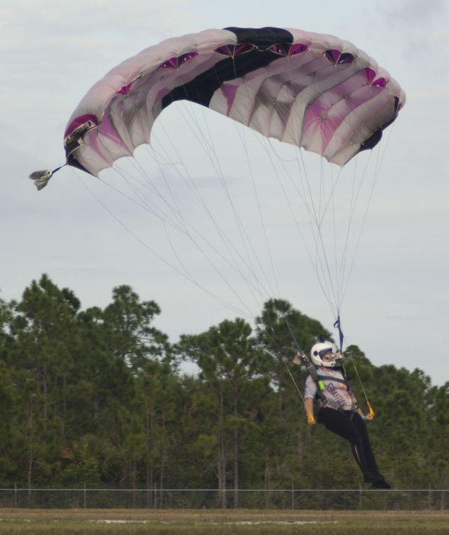 20191230 160818 Sebastian Skydive LeslieMenetrier