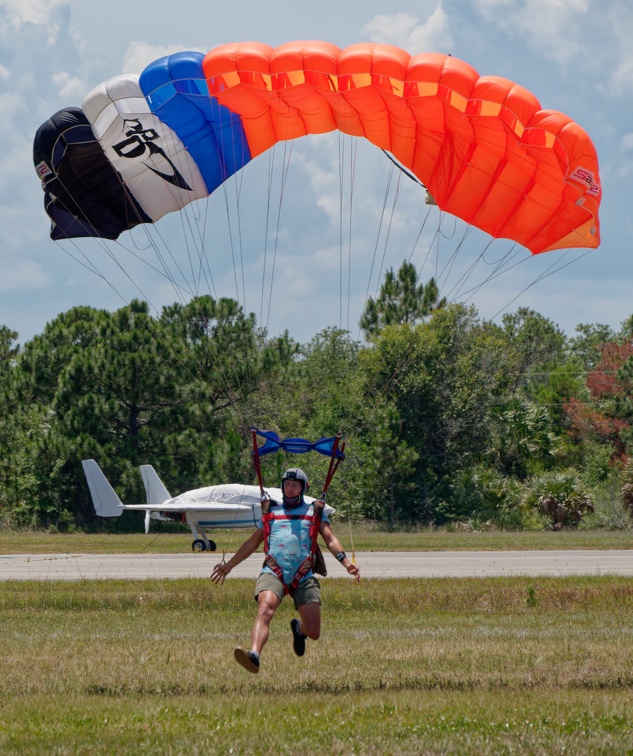 20210530_134345_Sebastian_Skydive_ReeceHofmann.jpg