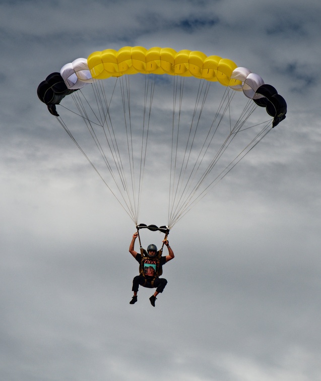 20210813_105549_Sebastian_Skydive_ChipRich.jpg