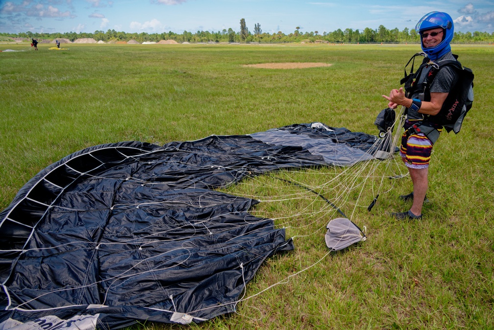 20210716_140506_Sebastian_Skydive_TracyBattle.jpg