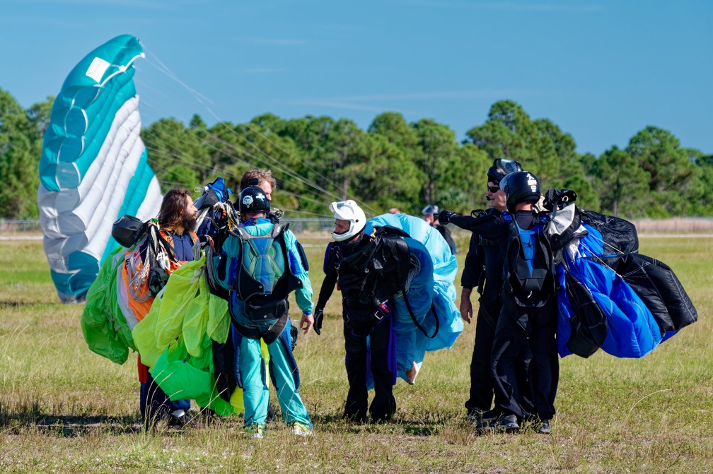 20211126_132846_Sebastian_Skydive_PeterDennis_DocStroup_MikeParker_DonBromley_MarkDaniels_BradBrown.jpg