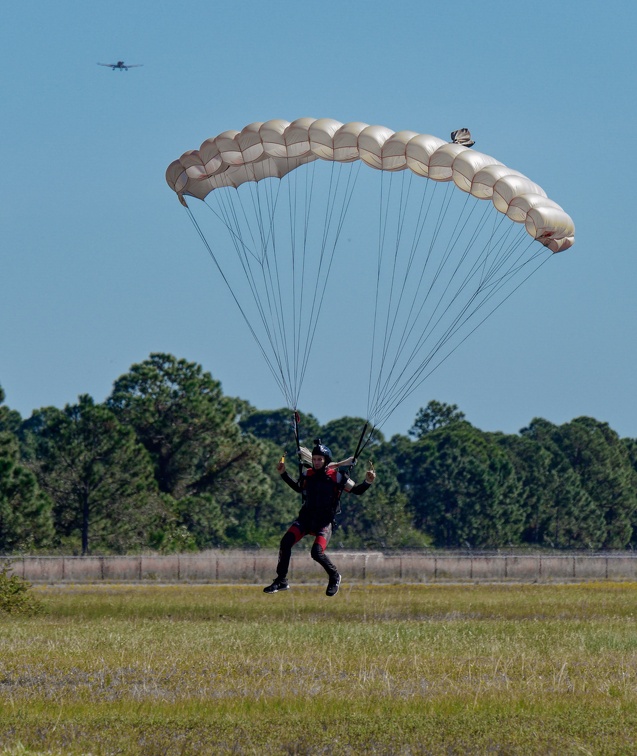 20211126 113000 Sebastian Skydive MaxCohn