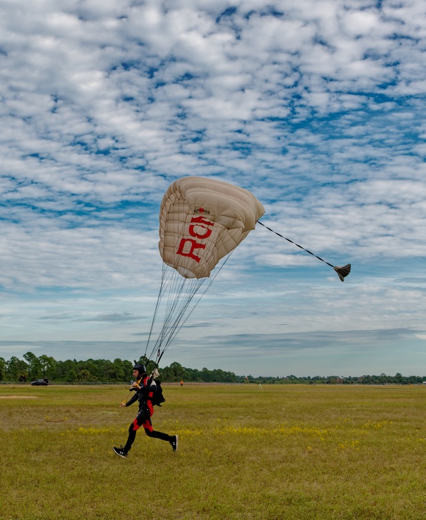 20211128_145946_Sebastian_Skydive_MaxCohn.jpg