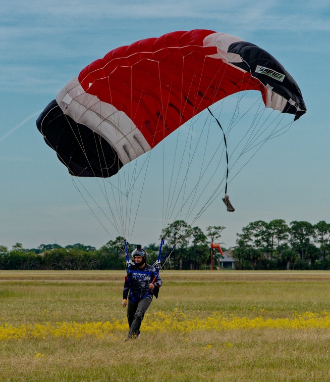 20211128_150042_Sebastian_Skydive_DmitryBobrovski.jpg