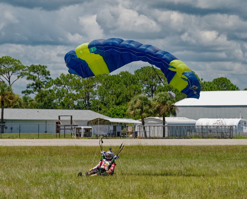 20210820 132756 Sebastian Skydive DaveChen