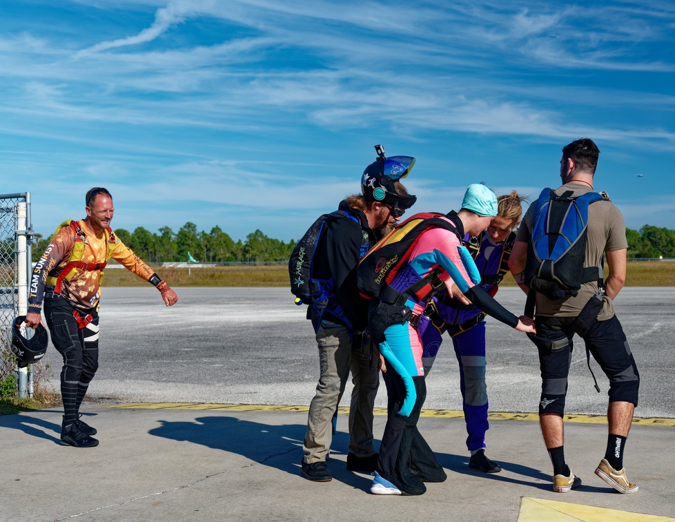 20211203 142223 Sebastian Skydive RoyalHamilton JeremyMangus MarissaMelnyk JeanetteHanka BrianYoung