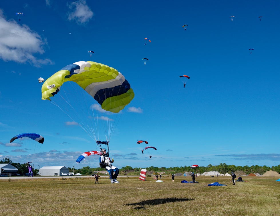 20211217 130328 Sebastian Skydive AllAmericanBigWaySkillsCampSDCR Plane 