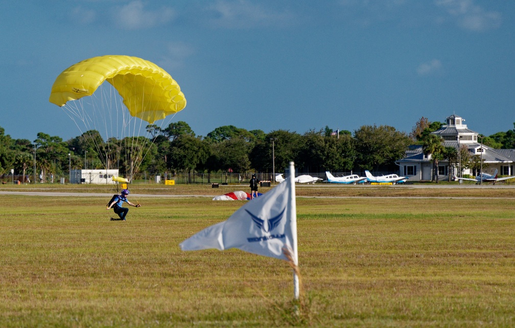 20211219 154639 Sebastian Skydive JarrettLoeffler