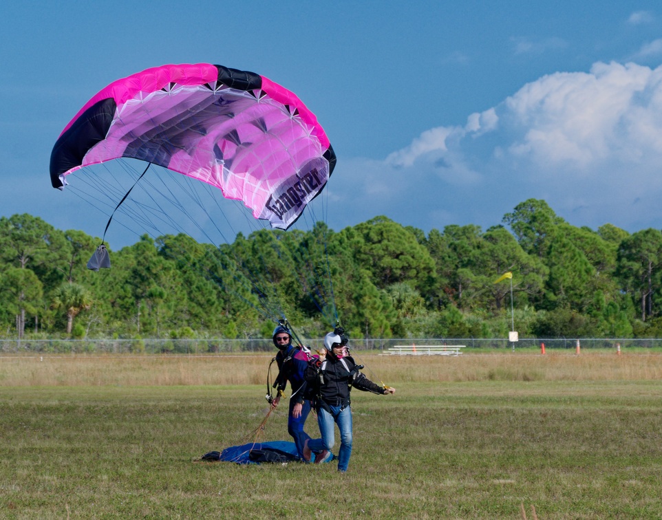 20211219 140349 Sebastian Skydive Oatesy 