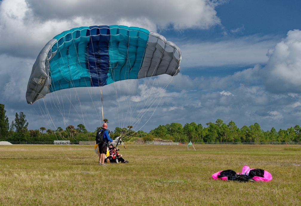 20211219_114832_Sebastian_Skydive_LiamWertheimer_tandem_RobStevenson.jpg