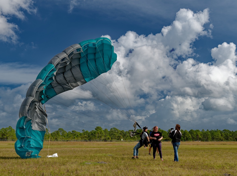 20211219 114733 Sebastian Skydive IanBrown tandem Oatesy RobStevenson