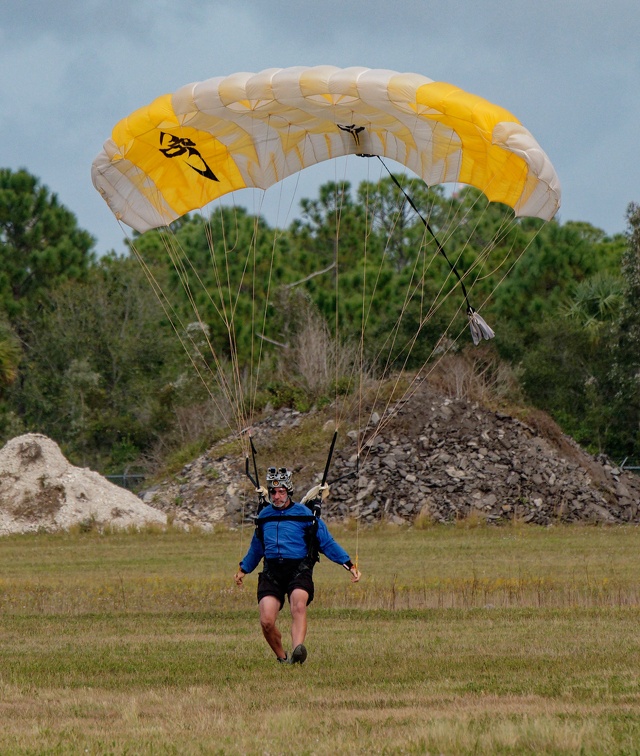 20211219_114321_Sebastian_Skydive_RobStevenson.jpg