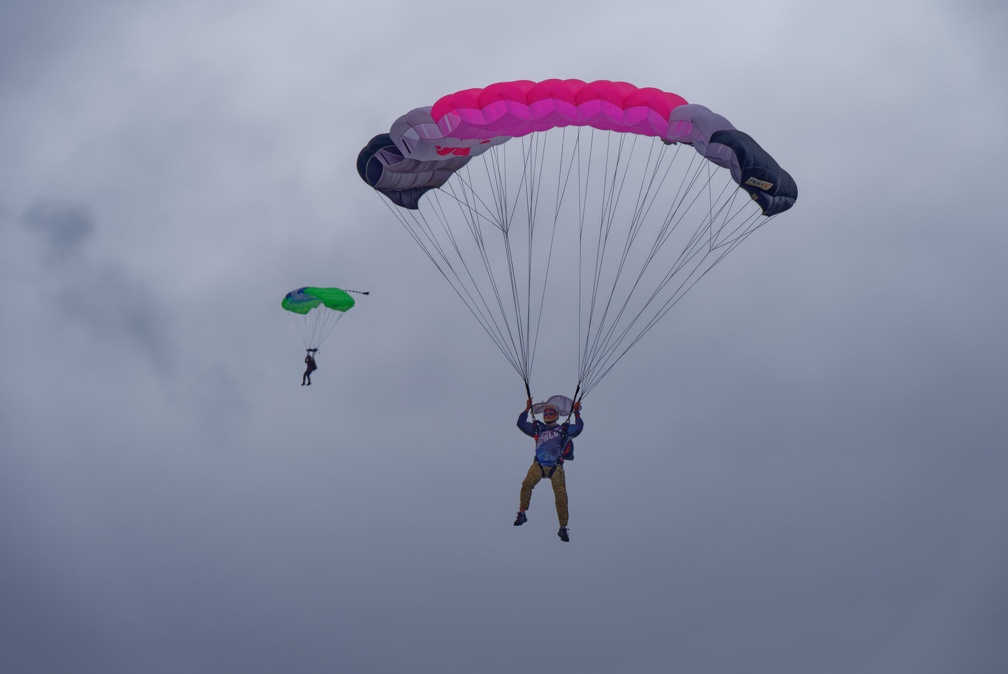 20211205 130843 Sebastian Skydive JamieFremgen JeffreyLamprecht