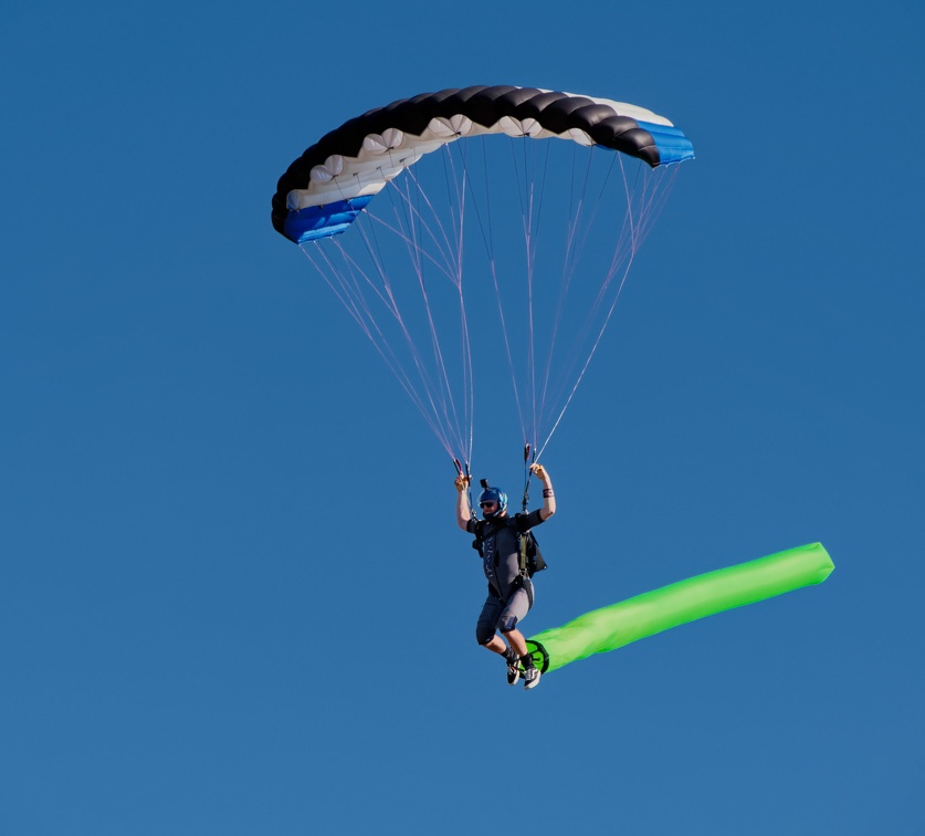 20211226_145315_Sebastian_Skydive_CameronHaley.jpg