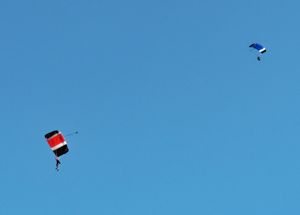 20211226_151928_Sebastian_Skydive_DavidRosas_MatthewVitko.jpg