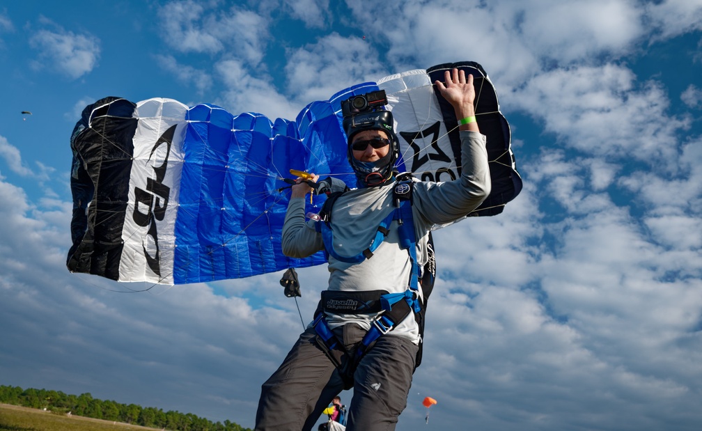 20211228_155229_Sebastian_Skydive_Invasion_KazuOyama.jpg