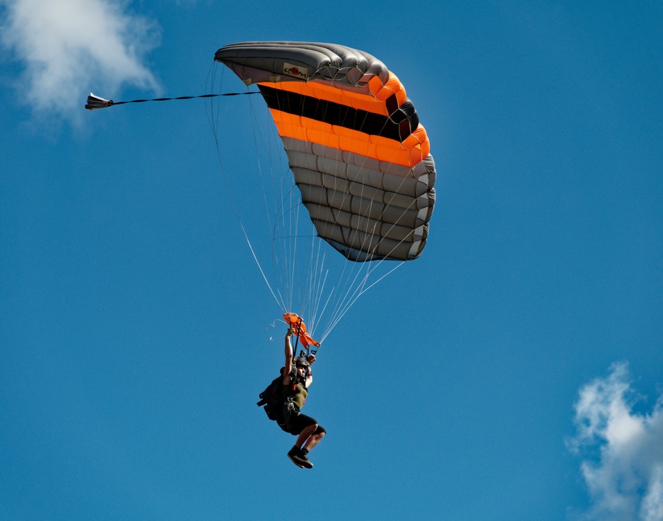 20211230 121127 Sebastian Skydive KariGarber