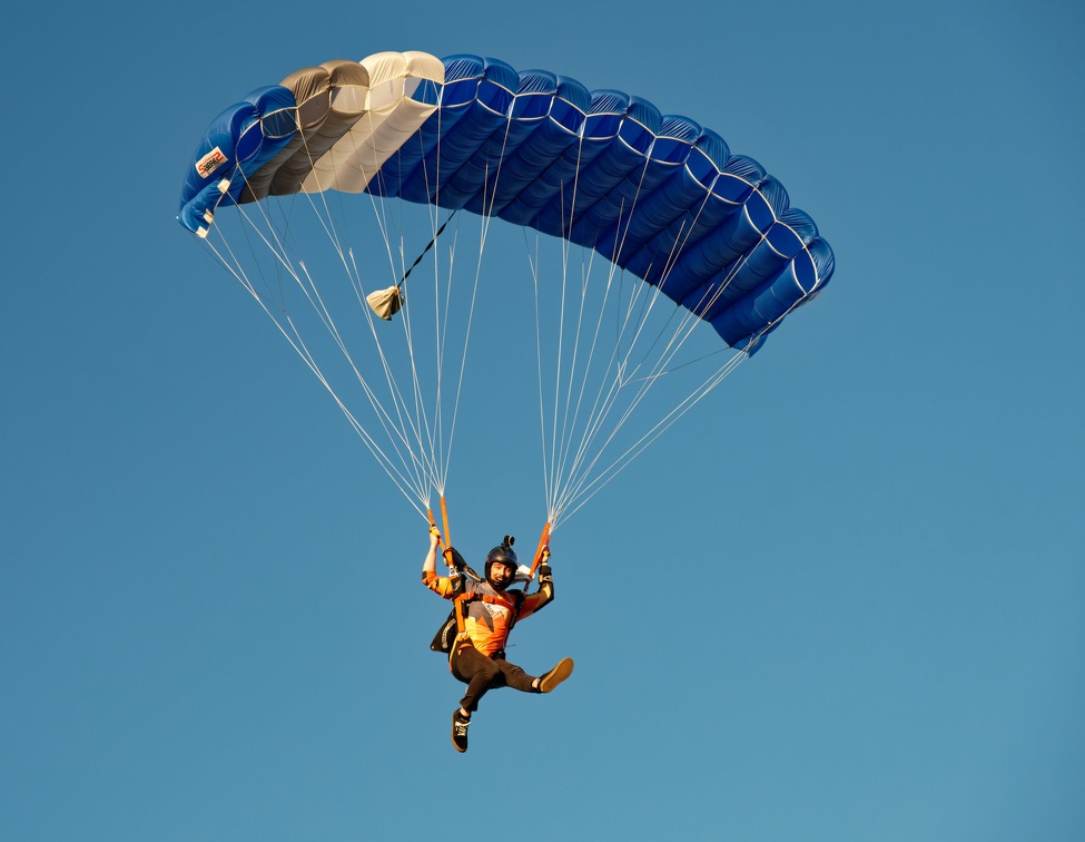 20211230_165818_Sebastian_Skydive_.jpg