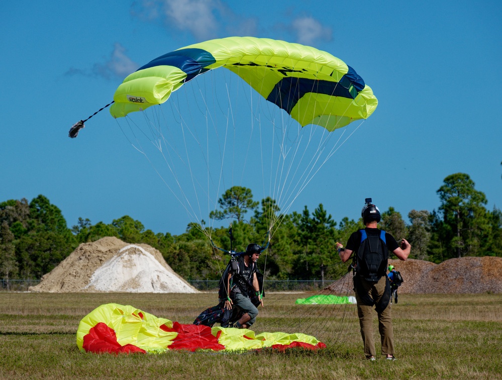 20220101 112807 Sebastian Skydive JonathanBizilia GabrielOrren